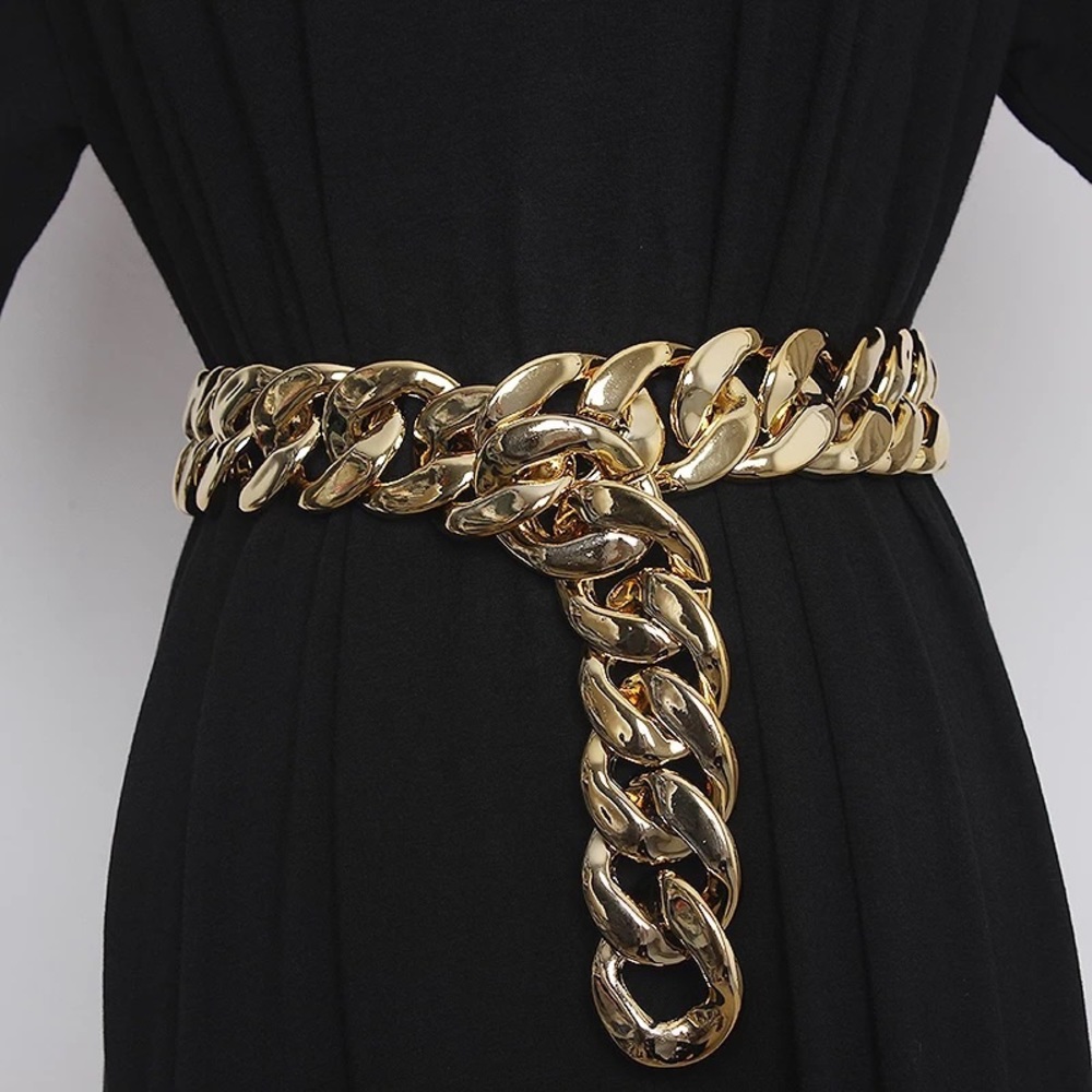 Chanel style gold Chain link belt